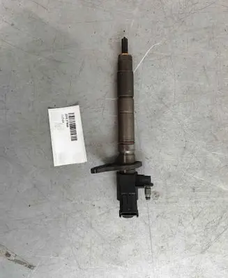 Fuel injector