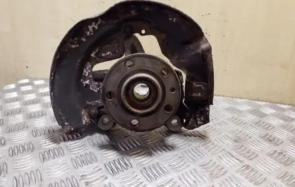 Volvo XC70 Front wheel hub