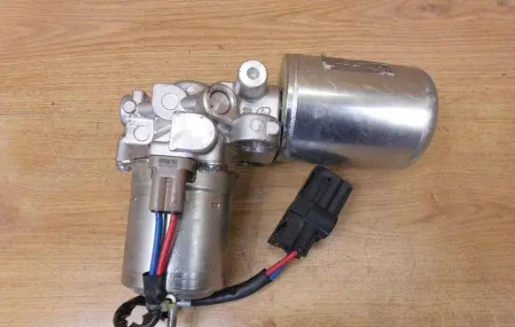 Toyota RAV 4 (XA50) Brake central valve 4707042030