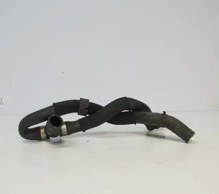 Mercedes-Benz C W204 Engine coolant pipe/hose