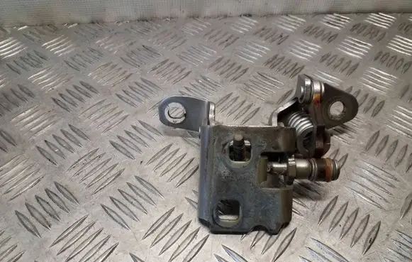 Jeep Patriot Front door lower hinge 712AHR