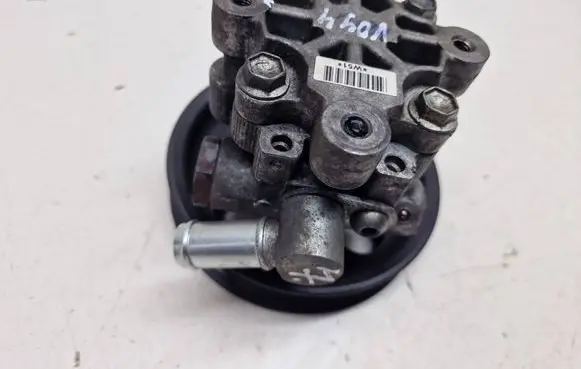 Chrysler Grand Voyager V Power steering pump 04593830AA