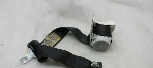 Mitsubishi Lancer X Rear seatbelt 7000B251