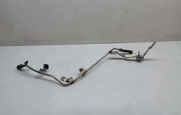 Porsche Cayenne (92A) Engine coolant pipe/hose 7P6131552F