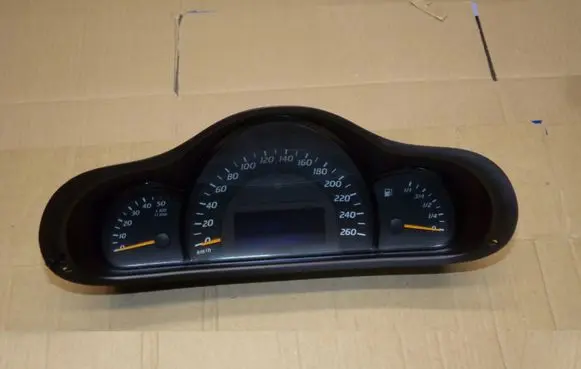 Mercedes-Benz C W203 Speedometer (instrument cluster) A2035404511