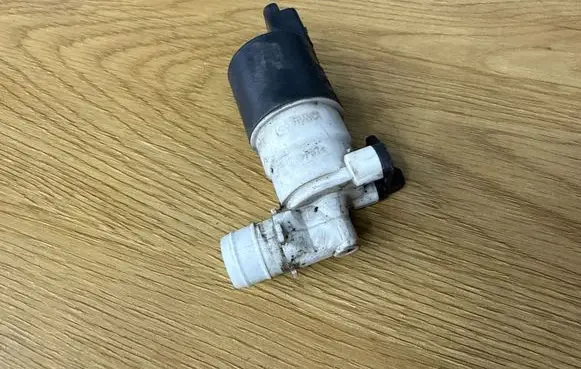Peugeot Partner Windscreen/windshield washer pump 9641553880