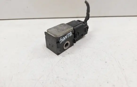 Hyundai Santa Fe Airbag deployment crash/impact sensor 959302B000 51050111 SA320070000