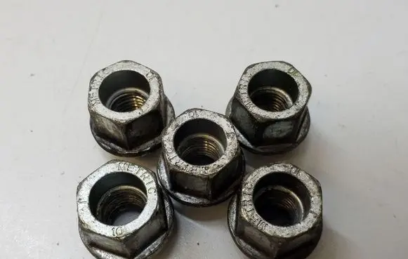 Opel Insignia B Nuts/bolts OEM