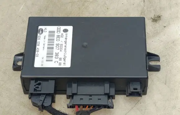 Volkswagen Touareg I Tow bar trailer control unit/module 8E0907383C 5DS00840803