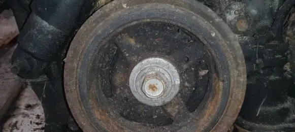 Toyota Avensis T250 Crankshaft pulley