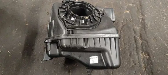 Maserati Ghibli Air filter box 670004602 670004802