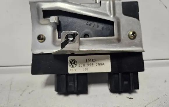 Volkswagen New Beetle Comfort/convenience module 1JM990799A