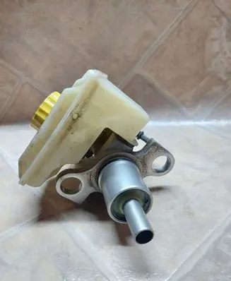 Volkswagen Phaeton Master brake cylinder 3d0611301b