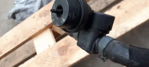 Valve vacuum