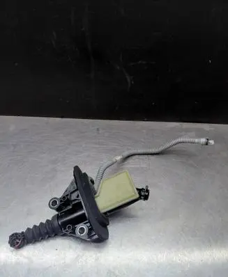Renault Megane IV Clutch master cylinder 306109469R