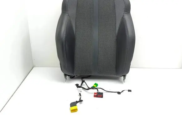 Peugeot 2008 II Front driver seat 