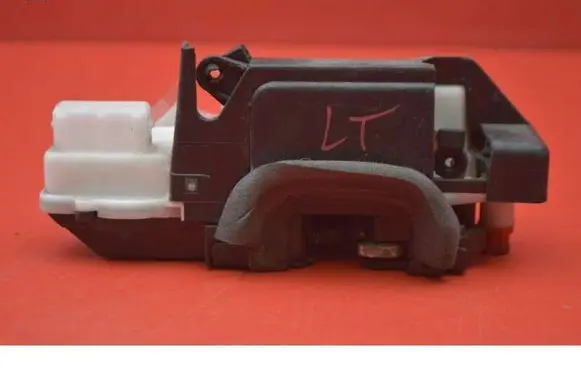 Peugeot 607 Rear door lock