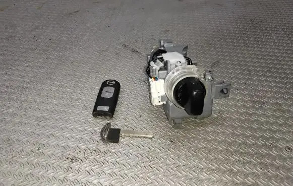 Mazda CX-7 Ignition lock