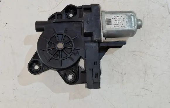 Volvo XC70 Front door window regulator with motor 970716101