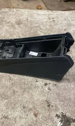 Mercedes-Benz C W205 Center console A2056802305