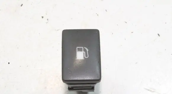 Lexus CT 200H Fuel cap release pull handle 15A925