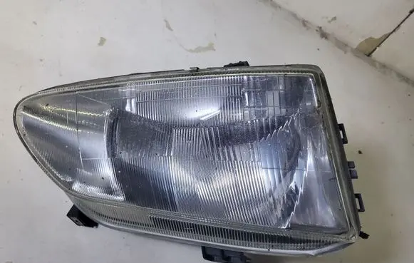 Renault Laguna I Headlight/headlamp VALEO4706