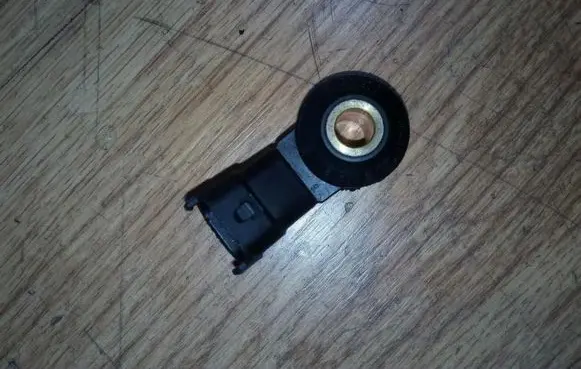 Opel Corsa C Detonation knock sensor 0261231173