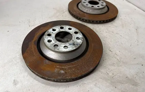 Audi Q3 F3 Rear brake disc 3Q0615601A
