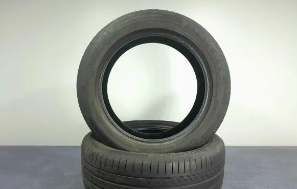 Ford Kuga II R17 summer tire 