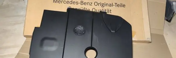 Mercedes-Benz C AMG W205 Engine cover (trim) A6510103713