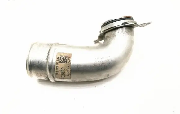Audi A8 S8 D4 4H Turbo air intake inlet pipe/hose 079129572N