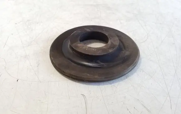 Skoda Octavia Mk3 (5E) Rear coil spring rubber mount 5Q0512149F