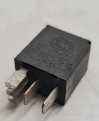 Volvo S80 Other relay 4RD00781400 12V1020A
