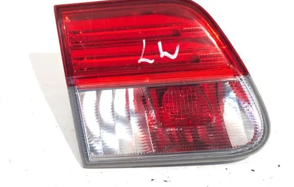 Toyota Avensis T270 Rear/tail lights