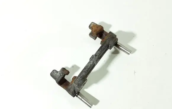 Mazda 3 I Brake caliper pad carrier rear