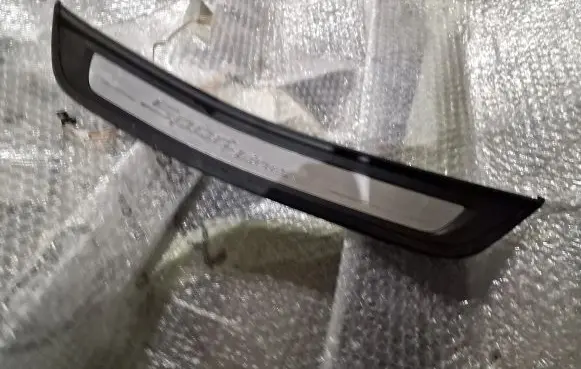 BMW 5 G30 G31 Rear sill trim cover 7390217