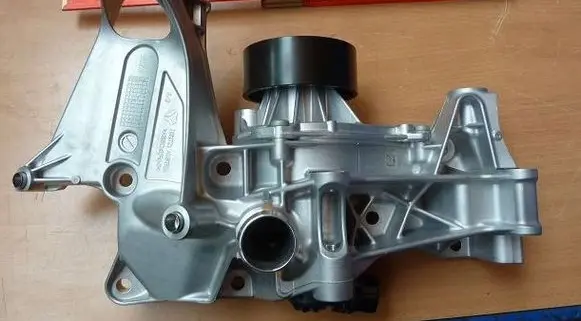 BMW X1 F48 F49 Water pump 9845234