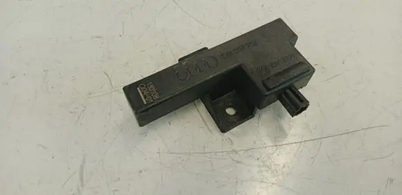 Audi A6 S6 C7 4G Keyless (KESSY) go control unit/module 8K0907247