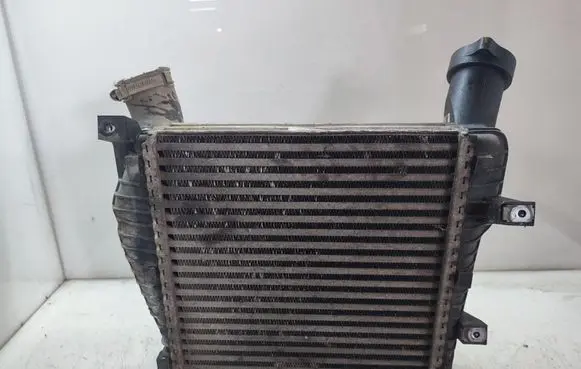 Audi Q7 4L Intercooler radiator 7L6145803D