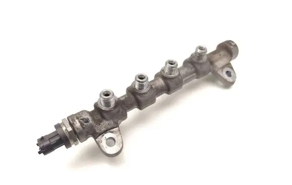 Opel Insignia A Fuel main line pipe 55576177 0281006158 0445214221
