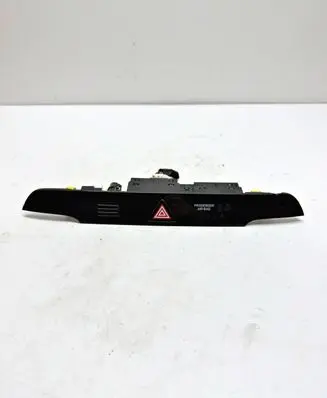 Hyundai Tucson TL Hazard light switch 93700D7800 3D136N1000