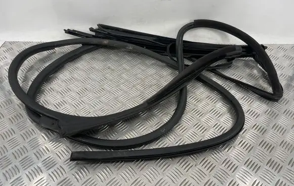 BMW 3 E46 Sunroof sealing rubber