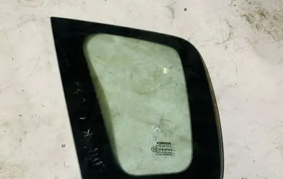 Honda Civic Rear side window
