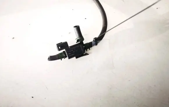 Volvo S40, V40 Turbo solenoid valve 9155936 7.22240.03