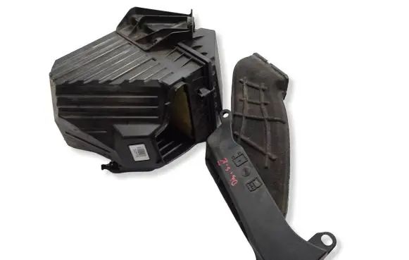 Land Rover Discovery Sport Air filter box GJ329600AD
