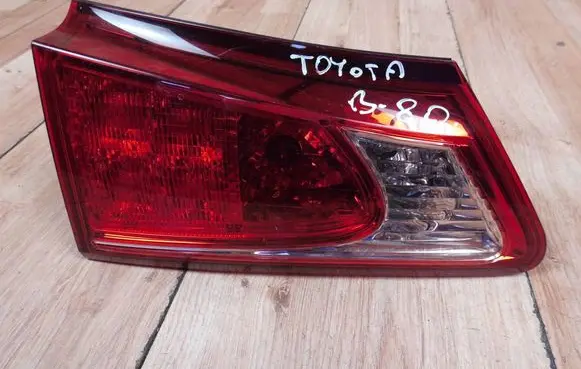 Lexus IS 220D-250-350 Rear/tail lights 1090037