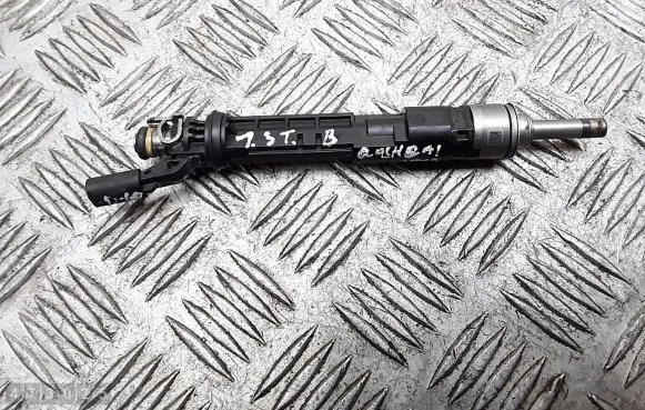 Nissan Qashqai Fuel injector