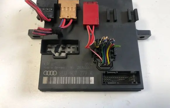 Audi A4 S4 B7 8E 8H Other control units/modules 8E0907279K