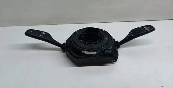 Wiper turn signal indicator stalk/switch