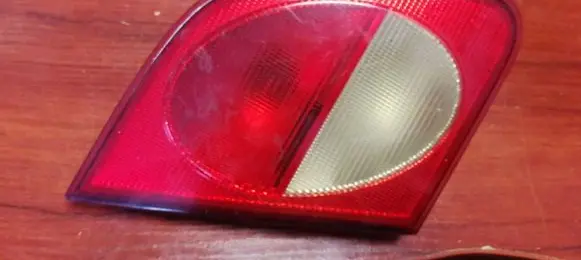 Mercedes-Benz E W210 Tailgate rear/tail lights 2108200964
